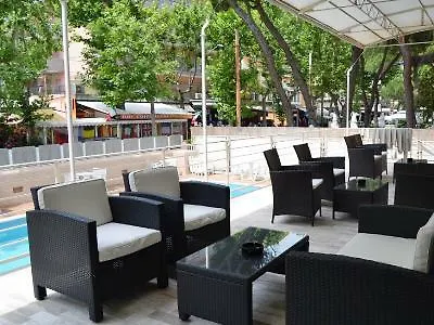 Hotel Audi Frontemare Rimini 3*,