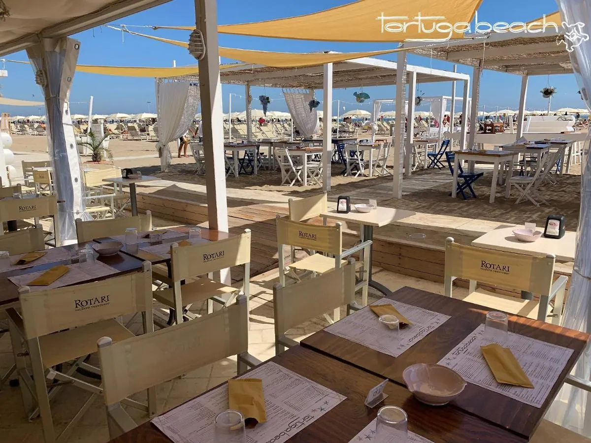 Hotel Audi Frontemare Rimini 3*,